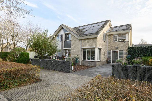 Menuetstraat 31